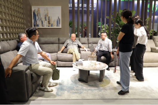 中源家居齐鸣双展，开启可持续增长的新篇章1277
