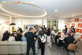 首日火热 · 红遍全场  诗尼曼惊艳亮相广州定制家居展，引爆商业5.0净化论热潮！(1)299