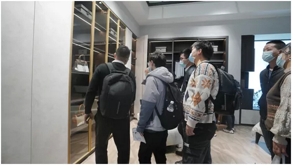圣象家居亮相上海建博会